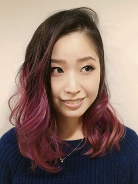 イガワ(IGAWA) 大きめカールのビビットカラーグラデーション