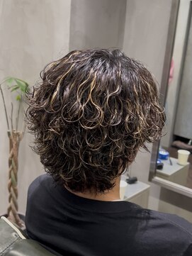 スキルセカンドハウス 天神(SKILL SECOND HOUSE) サーフカール メンズパーマ ハイライト