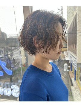 アトモスサニーテラス(Atmos sunny terrace) ハンサムショート/前髪なしショート×抜け感フェザーパーマ