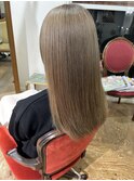 ミルクティーベージュ