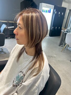 キング 心斎橋店(K!ng) ハイライトカラーミルクティーベージュレイヤーカット