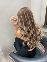 エミーバイモアムー(Emmie byMoremuu)&nbsp;【YU-TA】ミルクティー/エクステハイライト