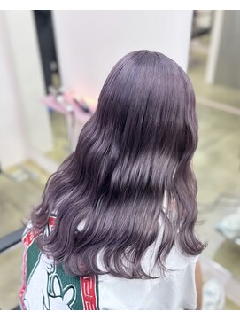 ダズリングディア(Dazzling Deer) 紫／ロング／巻き髪スタイル/ハイトーン／学割／パープル