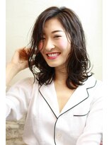 トヌコア ルア 下北沢店(TONUKOA RUA)&nbsp;【TonukoaRua】バングも長めが◎毛先ウェーブのミディロブ