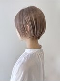 ハイトーン ショートボブ ベージュ×アッシュ