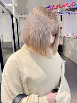 マジコ 原宿(Magico) ボブ/ブロンドベージュカラー/ブリーチ/ダブルカラー/原宿