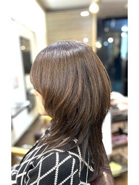 ヘアー グリーン(hair green) くびれウルフミディアム30代40代