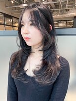 グレージュカラーレイヤーロングくびレイヤー_ba499891