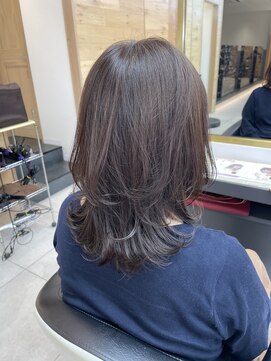 ヘアメイク アース 西船橋店(HAIR & MAKE EARTH) 【MISA】ワンカールで動くレイヤーミディアム