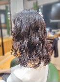 セミロング×ウェーブパーマ