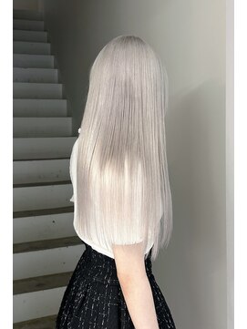 サイ(sai) 前髪/アンブレラカラー/こなれミディ/イメチェン/ウェーブパーマ