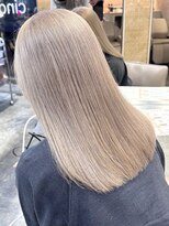 サンク 原宿 表参道(cinq) ハイトーンカラーブロンドカラーミルクティーベージュレイヤー