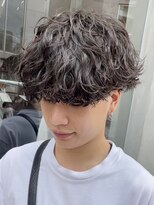 フィフス 原宿(fifth)&nbsp;シャドウパーマツイストスパイラルパーマ縦落ちパーマ韓国ヘアえ