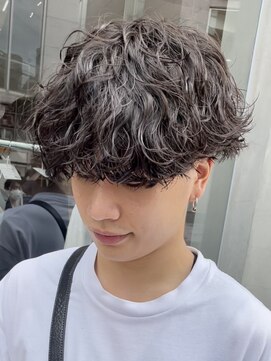 フィフス 原宿(fifth) シャドウパーマツイストスパイラルパーマ縦落ちパーマ韓国ヘアえ