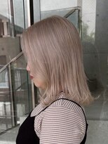 ヲタク 渋谷 代官山 恵比寿(wotaku.) ミルクティーハイトーンブリーチトリプルカラー切りっぱなしボブ