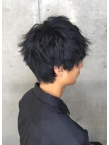 横顔が素敵に決まるフェザーマッシュウルフ［表参道/青山]