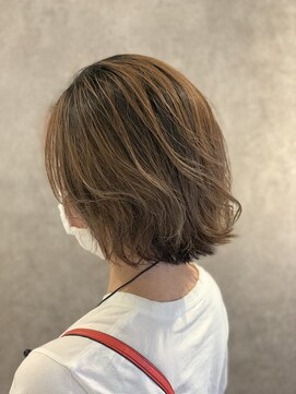ランプ(Lamp) 伸びてきても気にならない！！逆バレショートボブ♪『Lamp』