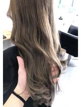 オーストヘアーモニカ 梅田茶屋町2号店(Aust hair Monica) 【オリーブベージュ】