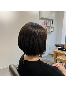 アンクル(ancre) 艶髪ストレート×ショート×アッシュブラウン×髪質改善【広島】