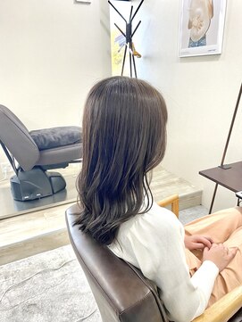 サンカク(SAN KAKU) アッシュブラウン