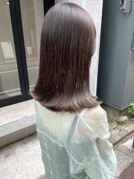 コフィー バイ メルト 吉祥寺(cofy by melt) 【松本咲花】ブリーチなしオリーブベージュ/外ハネ切りっぱなし