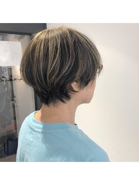 リュネッツ あざみ野店(lunettes) 【白髪ぼかし】抜きっぱなしハイライト×メリハリショート