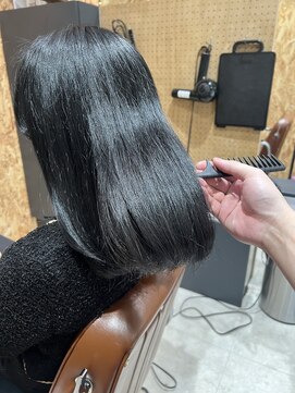 レンカ バイ レオネ(renca by LEONE) まとまる艶髪・札幌艶髪