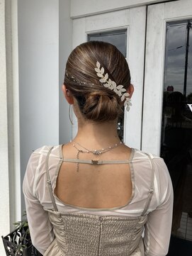 ビュートヘアー(Viewt hair) 【 viewt hair 】タイトアレンジ × お呼ばれヘア