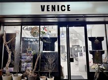 ベニス(VENICE)