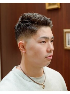ブロートーキョーバーバーショップ 神田店(Bro Tokyo BARBERSHOP) スキンフェード