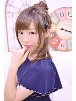 メイズ(MAZE) 四つ編みおだんごアレンジ【メイズ東中野・鍛原志行】