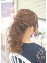 リサ 恵比寿(risa.)&nbsp;ふわふわルーズポニーテール