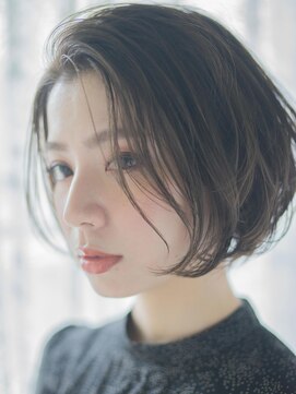 オジコロジ(ojiko.roji) ☆月曜日も営業☆【ojiko.roji】オトナ女性の束感ボブ