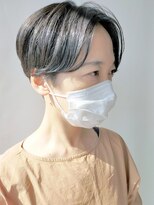 【morio原宿】おしゃれママ　刈上げハンサムショート　前髪なし