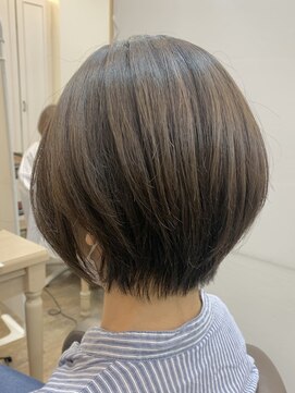 アルターリール(aL ter Rire) 前下がりショートボブ/福原遼華