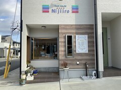 HAIR SALON Nijiiro【ヘアサロン　ニジイロ】