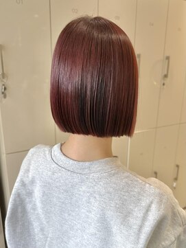 フィグバイアルテフィーチェ(fig by artefice) チェリーピンクカラー×ワンレンボブ