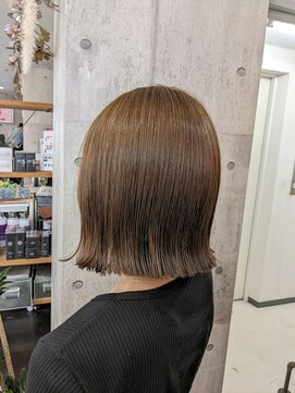 トゥーミー(to mee) エモージュ♪【新田】