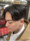 センターパート×フェードスタイル