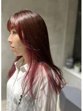 ニーイチイチ(211) 美髪/インナーカラー/エアリーロング