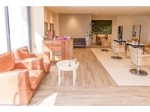 オシャレで安らげるアトリエ空間～店内～