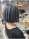 シルキーアッシュボブ