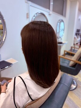 ビィーワンイースト(Be 1 EAST) ミディアムカット