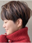 おしゃれな大人のハイライト×ショート ベビーピンク