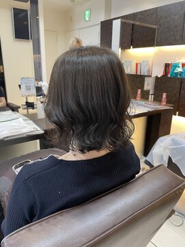 フォルテ 草薙店 巻いて可愛いボブ+オリーブベージュカラー