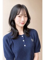 ルエ(rue)&nbsp;ミディアムレイヤー前髪あり抜け感くびれシルエット