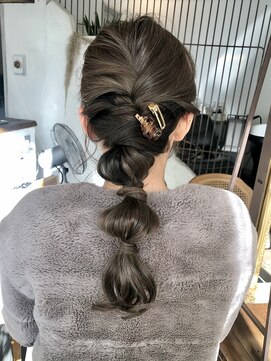 モワ 仙台(Mois) 【mois】ポンポンアレンジ(仙台/青葉区)