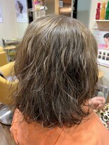 パンプキン(PUMPKIN)&nbsp;ミディアムレングスのナチュラルパーマ