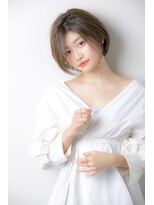 リノナ(Linona)&nbsp;前髪なしショートボブ 抜け感ヘア ミルクティアッシュ【LINONA】