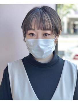 フェリエットバイビークール(feliette by Be-COOL) 耳掛けショート/顔まわりインナーカラー